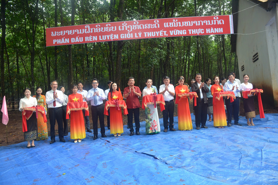 Hội thi bàn tay vàng thu hoạch mủ cao su lần thứ VII 